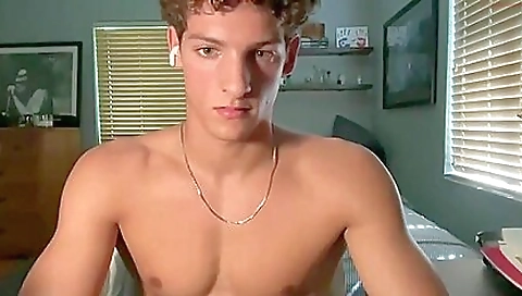 Sexy young girl loves the ass