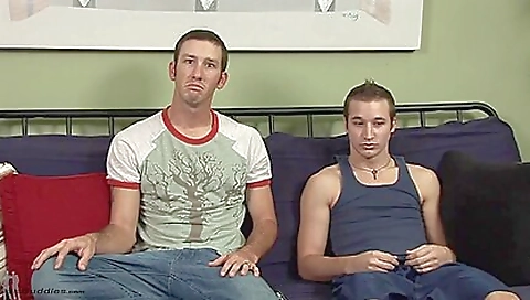 Milf & youngerschako