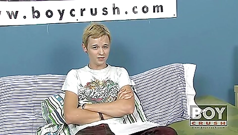 Married guy with perfect ass