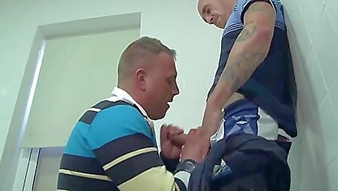 Teeny fucks on the beach with a dildo