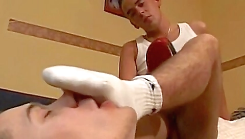 Sexy young chick gets creampie