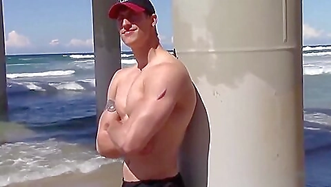 Hot blonde makes herself cum in pleasure