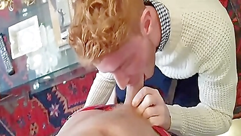 Super sexy girl shows her pussy