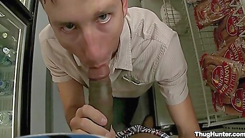 Shaky slut loves getting fucked by a dildo timoo