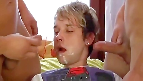 Hot girl with sexy body takes a dildo