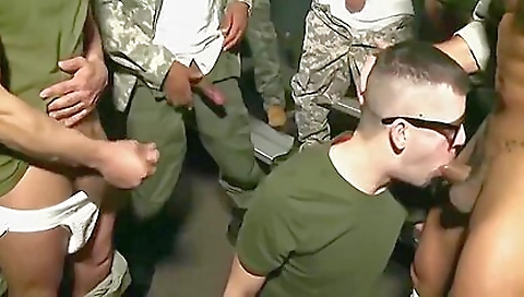 Hawt babe fucked in her mouth